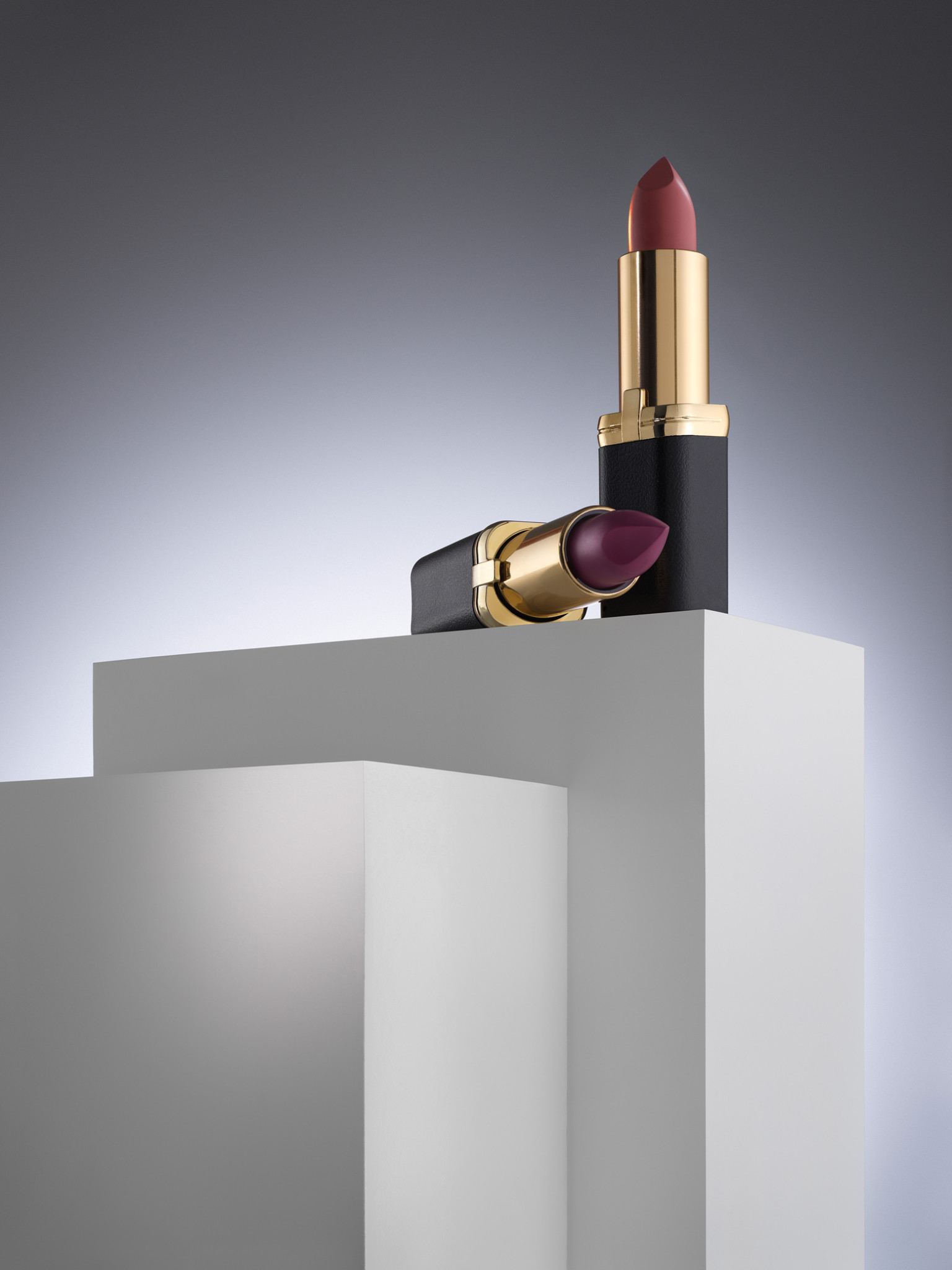 Lipsticks product photography one light setup